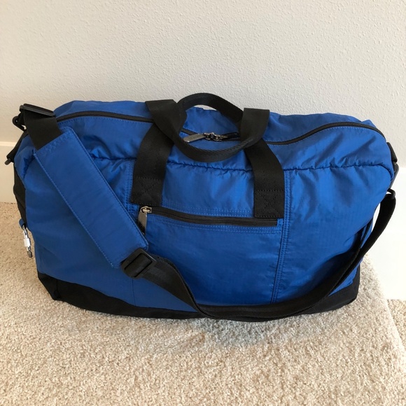 LESPORTSAC WEEKENDER BAG - Picture 10 of 15